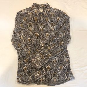 Men’s patterned shirt